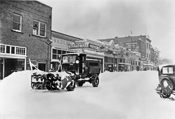 La Grande, Street Scene 37