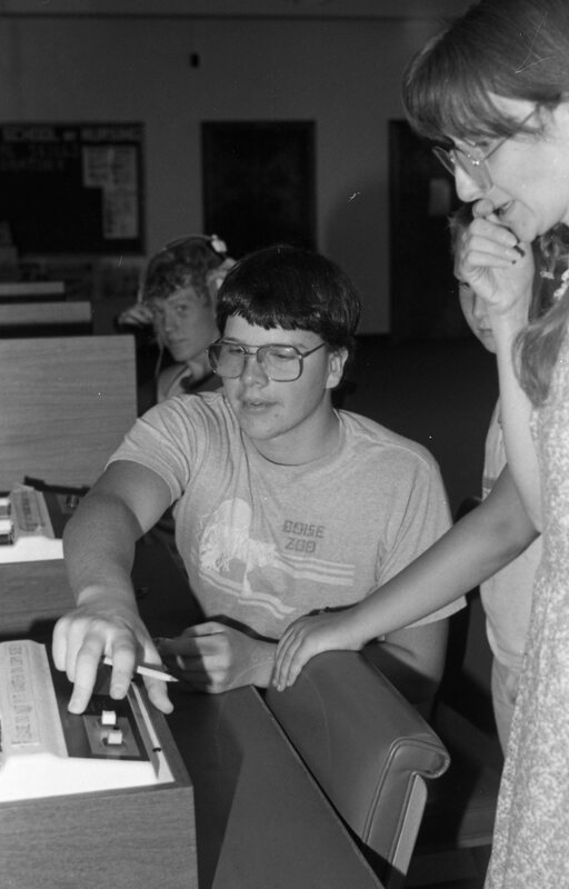 1984 Students, Audio 02
