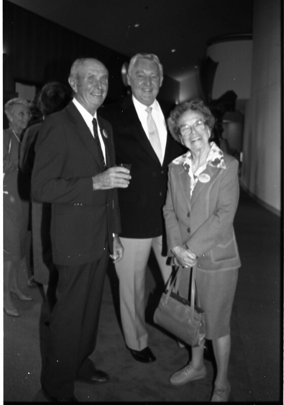 1990 Loso Hall Dedication, Reception 38