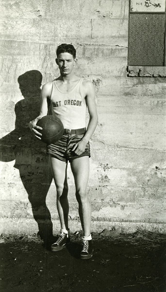 1935 Basketball Player 4