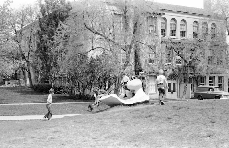 1978 Ackerman Elementary Playing