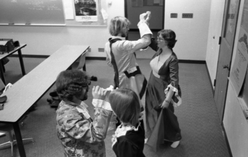 1977 Languages, French Club 25