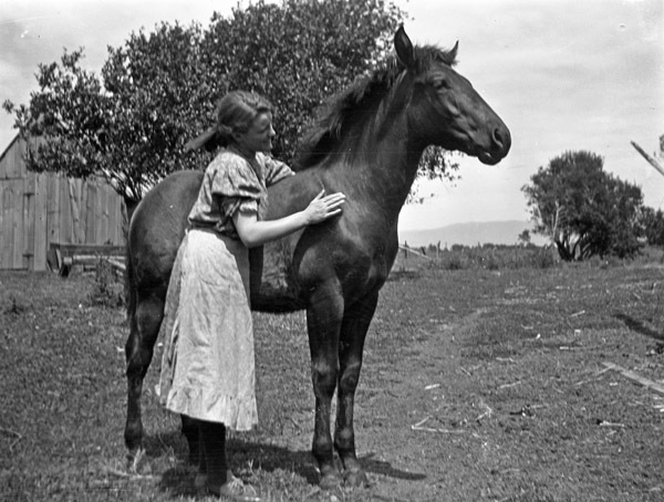 La Grande, Reba Williamson