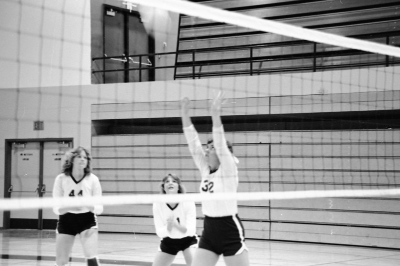 1980 Women's Volleyball Action 18