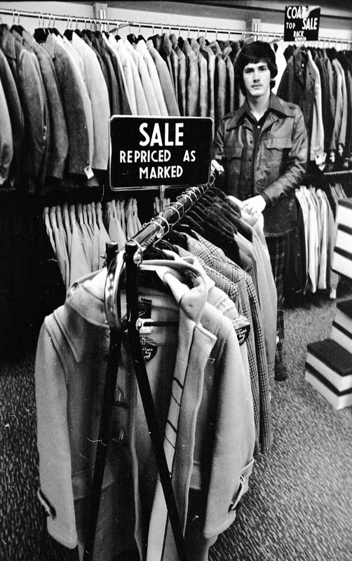 1974 Students, Shopping H 01