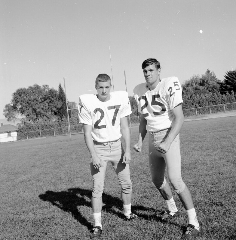 1968 Football Players 09