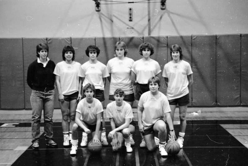1985 Women's Basketball Team, October 01