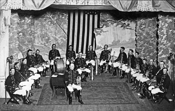 Elgin Band, Municipal