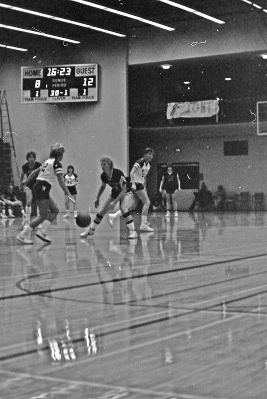 1984 Women's Basketball Action, EOSC vs. Whitman 29