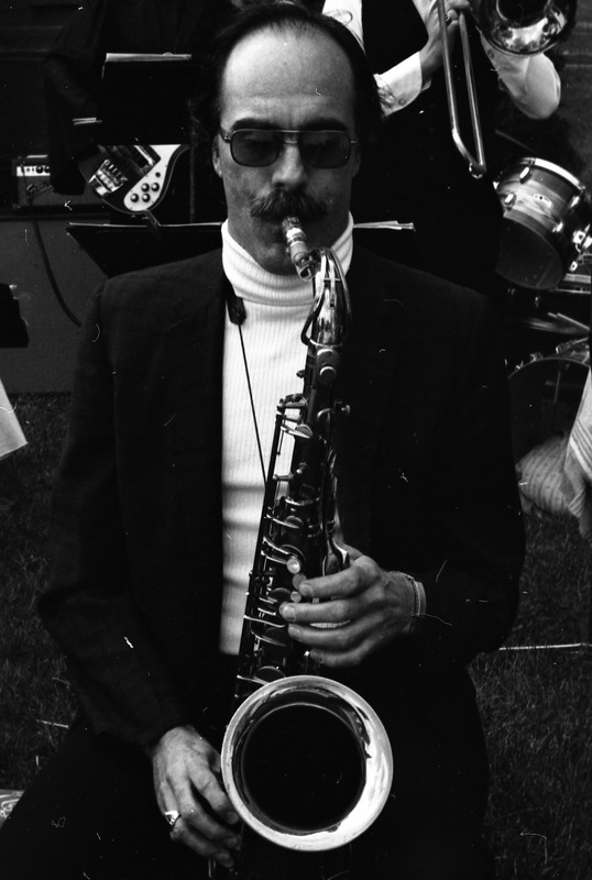 1980 Graduation, Band 08
