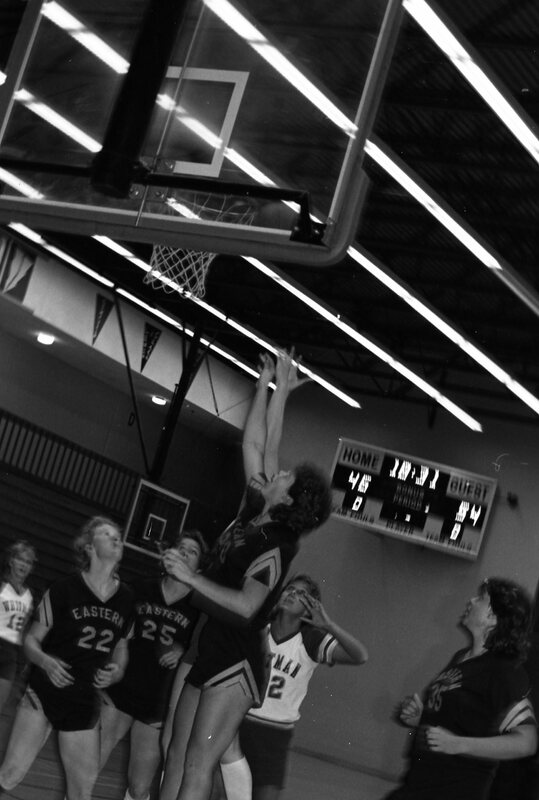 1984 Women's Basketball Action, EOSC vs. Whitman 24