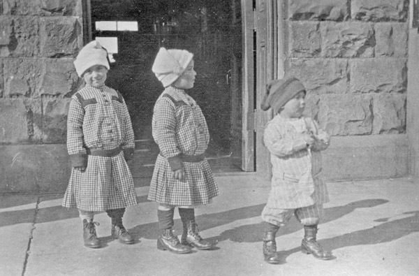 Reuter Group-V, Children