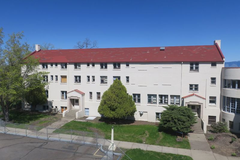 Dorian and Hunt Hall 2