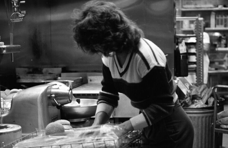 1985 Football, Luncheon Prep 03