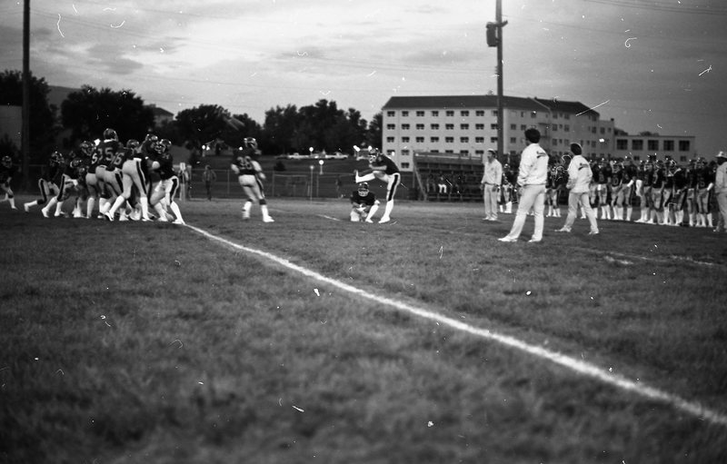 1980 Football, Pregame Warm-ups 05