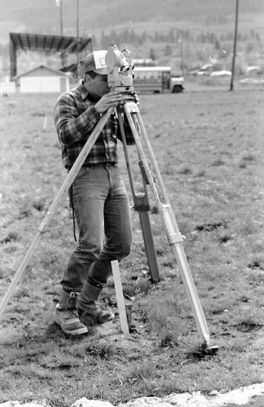 1988 Loso Hall, Surveying 06