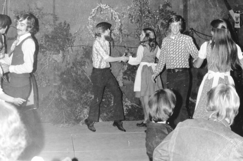 1975 Octoberfest, Folk Dancing 09