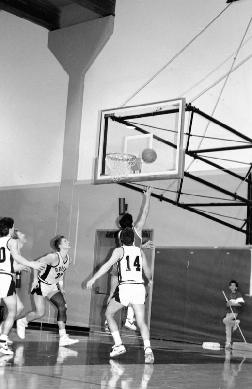 1988 Basketball Action, EOSC at GFU 33