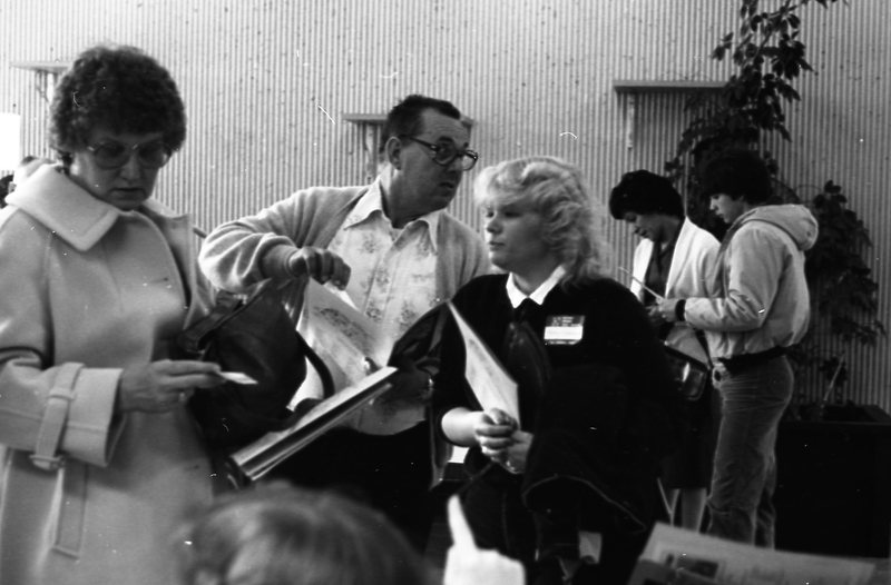 1981 Orientation, Indoors 05
