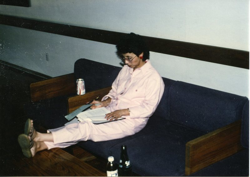 90's Employee, Reading