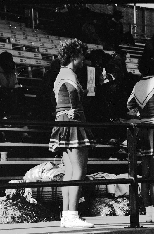 1985 Cheerleaders, Football Game 01