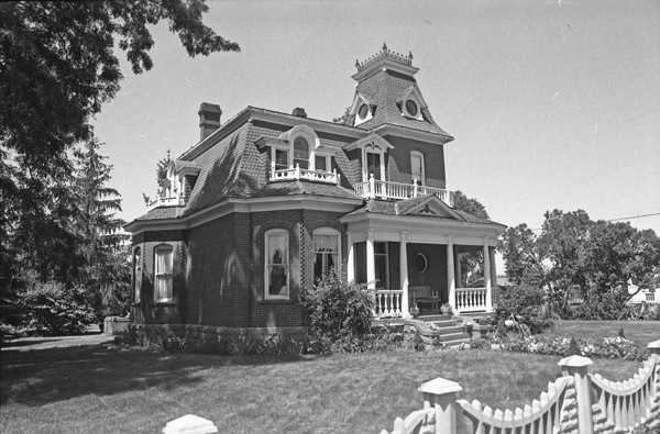 Union Home, Eaton 3