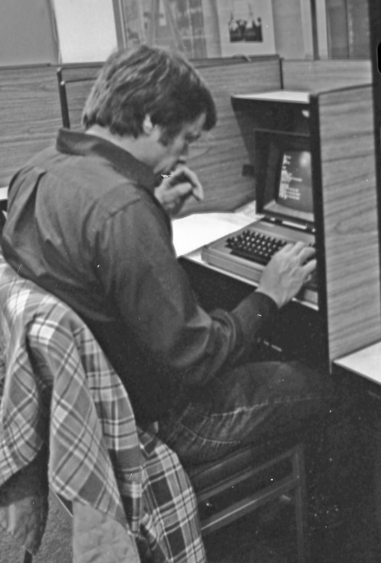 1985 April, Student Computing 01