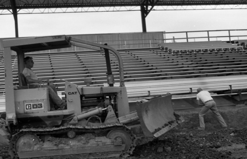 1984 Stadium Construction 05