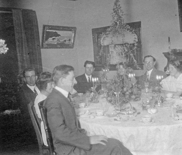 Reuter, Dining Room 4