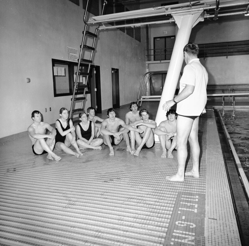 1972 Swimming Class 16