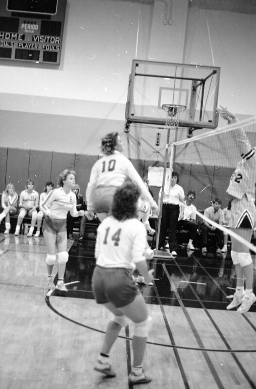 1985 Volleyball Action 16