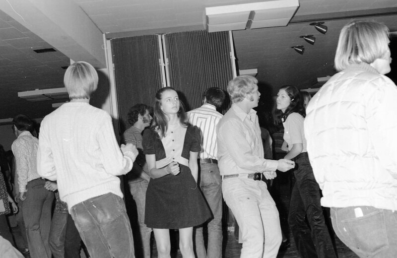 1972 Dance, Live Band 03