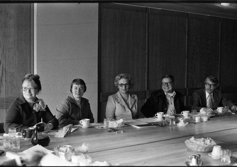 1976 Employees, Unknown Meeting 05