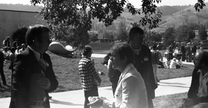 1980 Employees, Outdoors 06