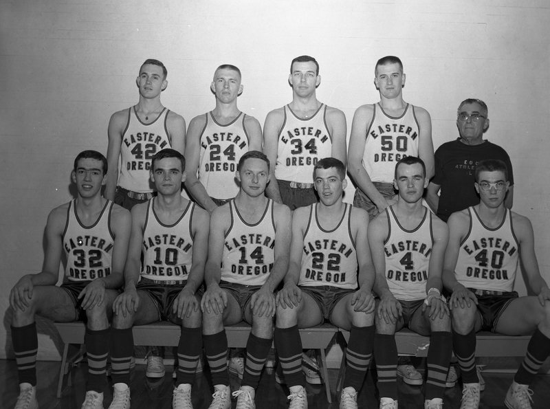 1964 Basketball Team 01