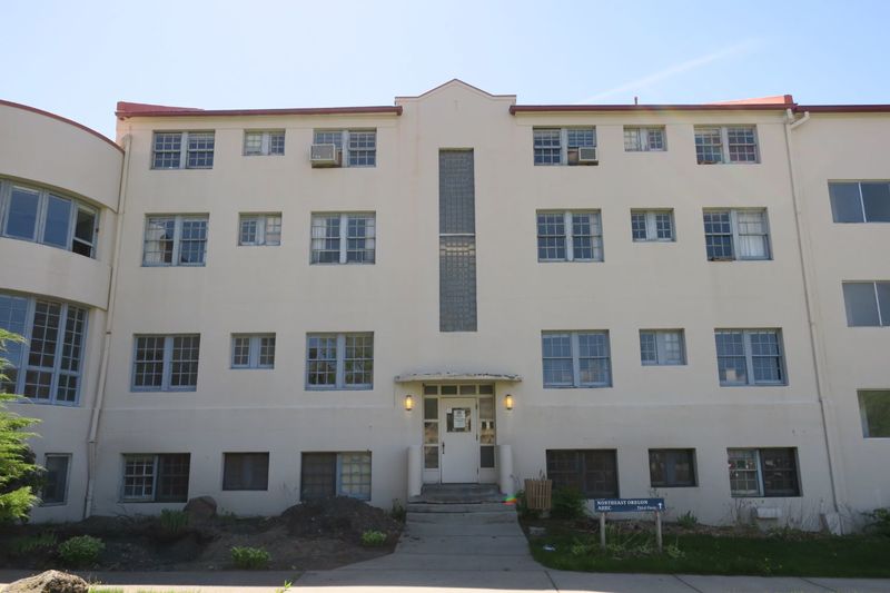 Dorian and Hunt Hall 65