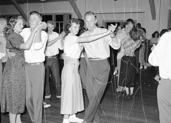 1949-50 Dance, Fall Mixer 8