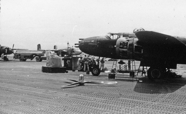 B-25J, Propeller Off