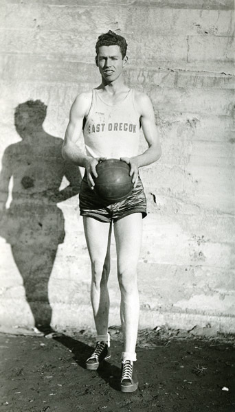 1935 Basketball Player 2
