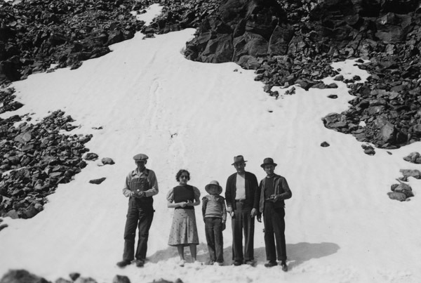Reuter Group-K, Snow