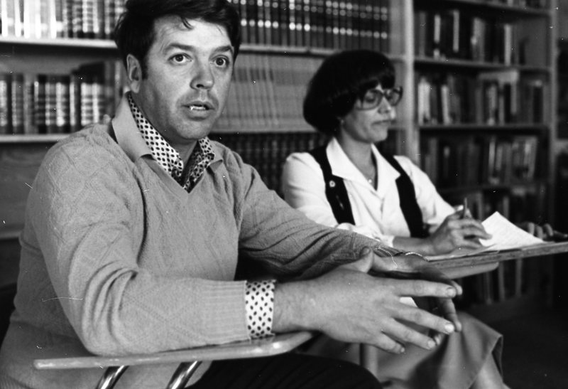 1980 Meeting, Library 02