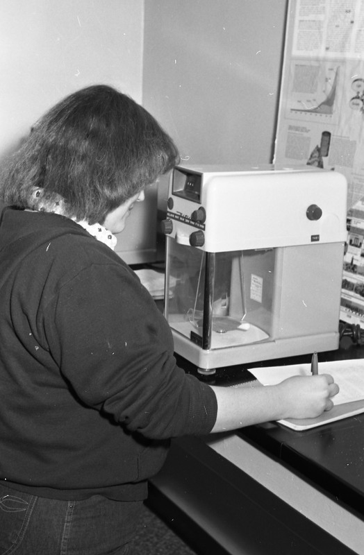 1980 Science, Chemistry Lab 06