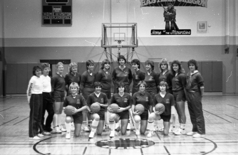 1984 Women's Basketball Team, November 03