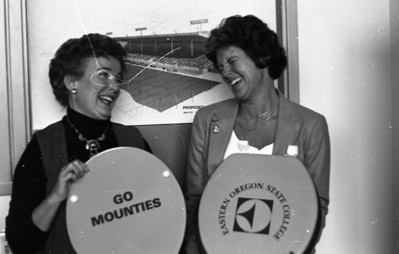 1979 Employees, Toilet Seats 01