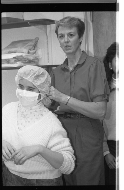 1989 Nursing Program, Patient Care 06