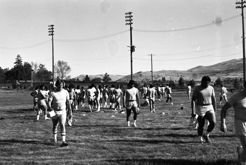 1982 Football Shoe Supply 01