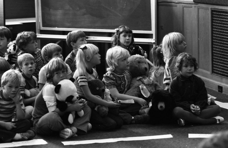1983 Ackerman Elementary School, Teddy Bear Day 01