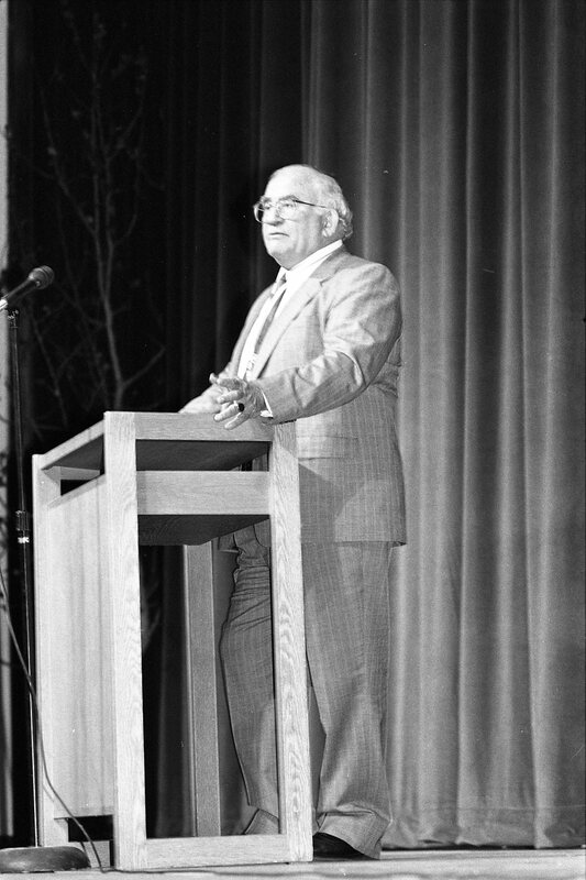1991 Northwest Drama Conference, Ed Asner 04