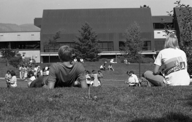1987 New Student Days, BBQ 18