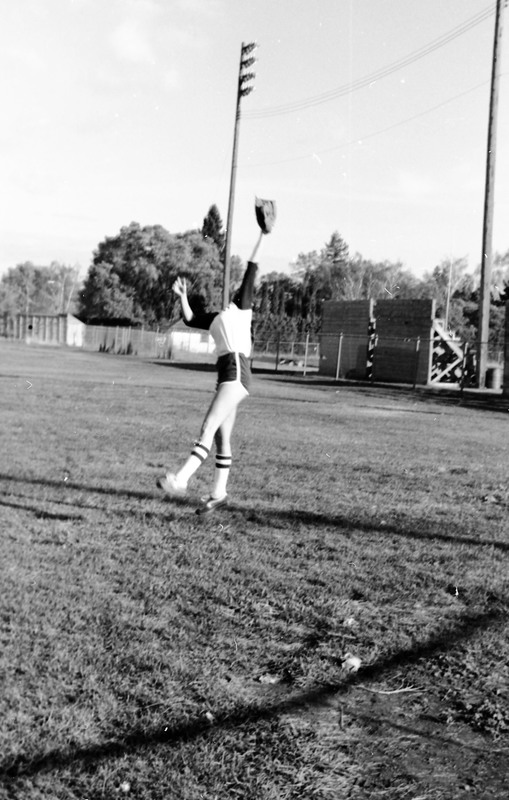 1980 Women's Softball Player 04